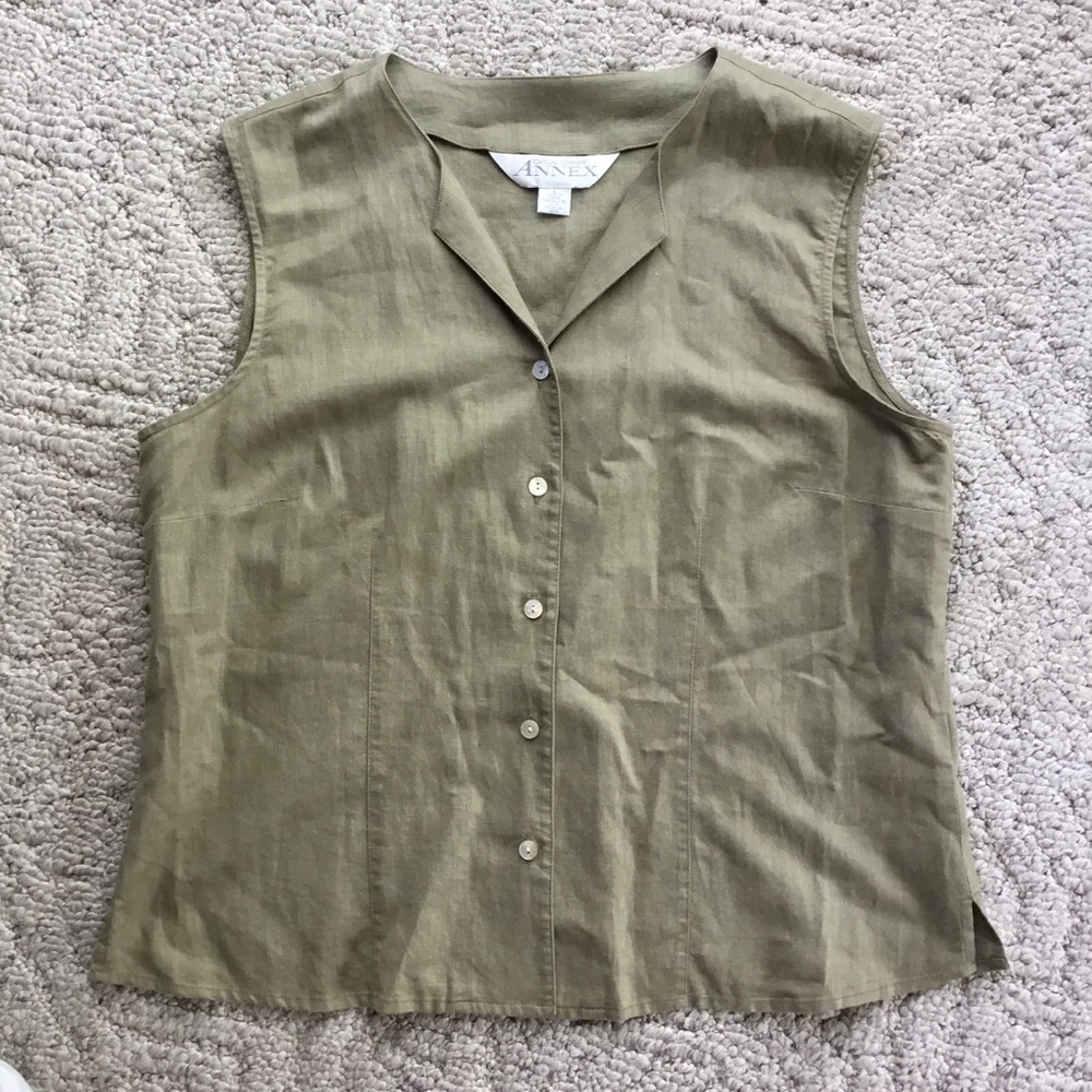 Casual Corner Sleeveless Top